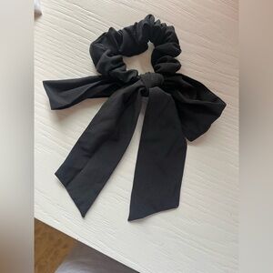 Lululemon Athletica Uplifting Black Bow Hair Scrunchie